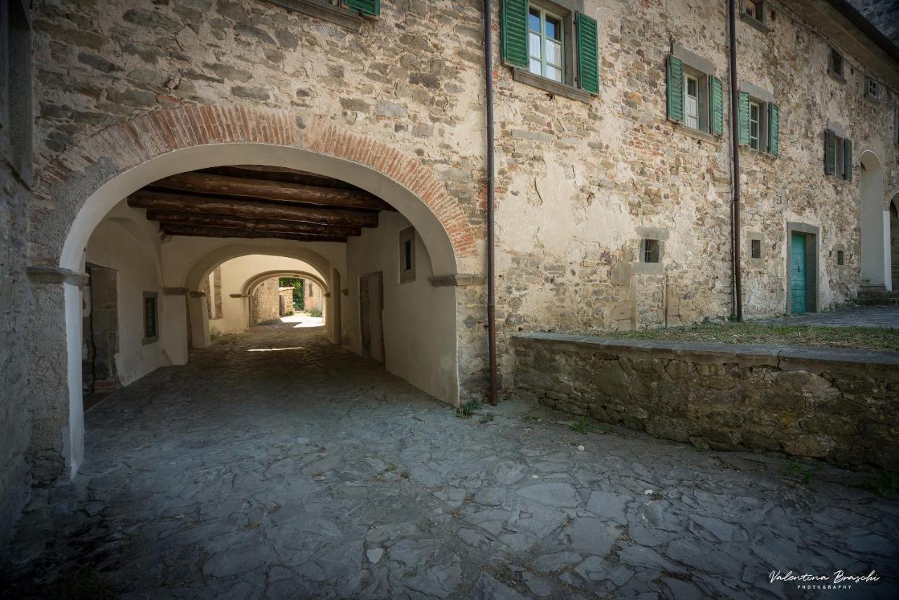 Castello Di Sarna Villa Chiusi della Verna Exterior photo